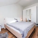6 Bedroom Amazing In Дом отдыха