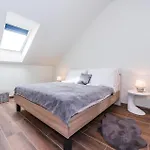 6 Bedroom Amazing In Semesterbostad *