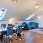 6 Bedroom Amazing In * Bilice