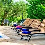 Semesterbostad 6 Bedroom Amazing In Bilice