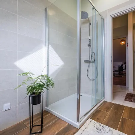 6 Bedroom Amazing In 펜션