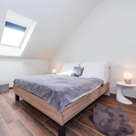 6 Bedroom Amazing In Дом отдыха *