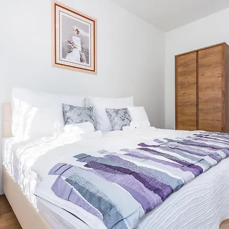 Дом отдыха 6 Bedroom Amazing In