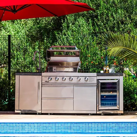 6 Bedroom Amazing In