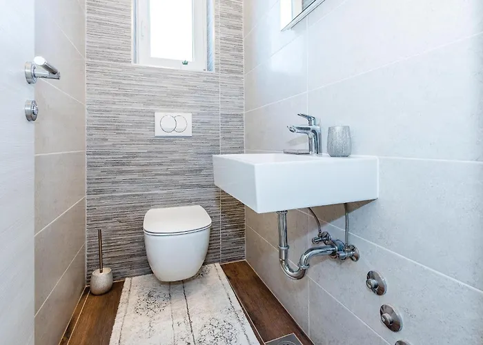 6 Bedroom Amazing In 度假居