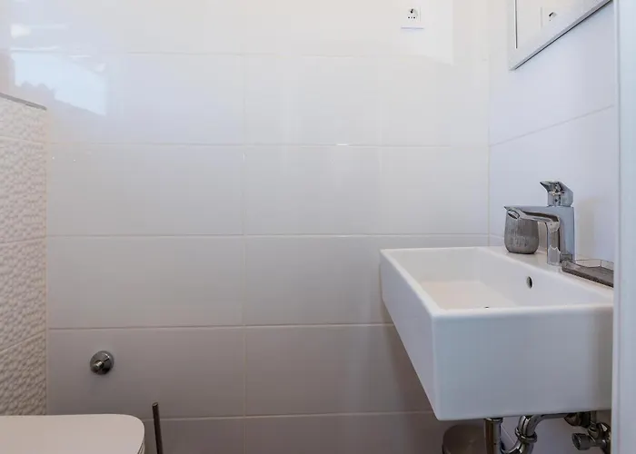 6 Bedroom Amazing In *