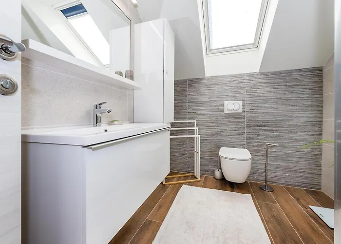 6 Bedroom Amazing In