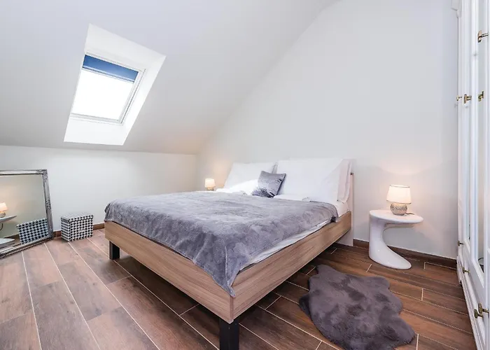 6 Bedroom Amazing In 度假居 *