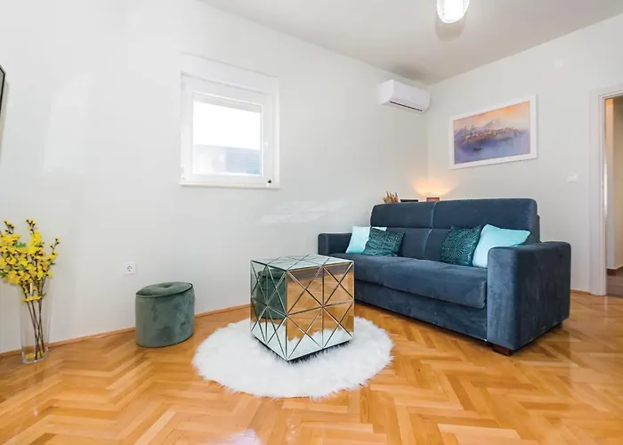 度假居 6 Bedroom Amazing In