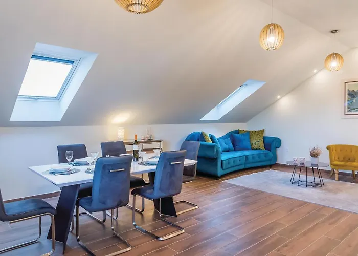 6 Bedroom Amazing In * Bilice