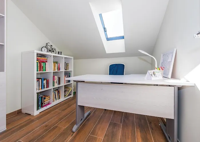 6 Bedroom Amazing In 度假居